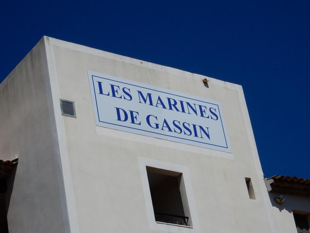 Les Marines De Gassin Apartment Exterior photo